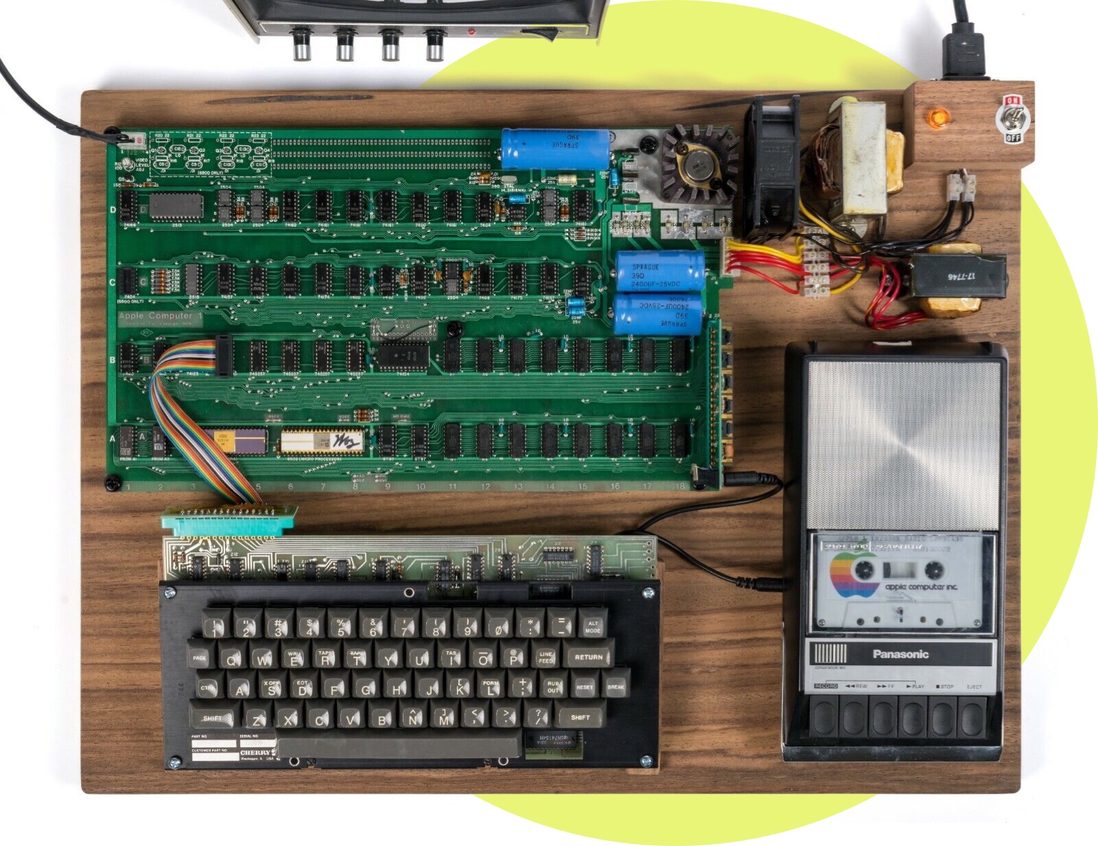 first apple computer 1976